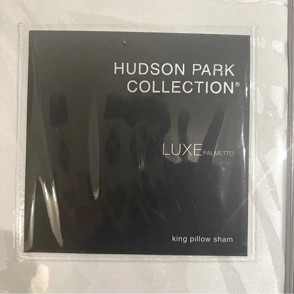 Hudson Park Palmetto Silk Blend White Queen Duvet Cover + 2-Pillow Shams, NWT